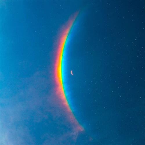 Glen Innes, NSW, Moon Music, Music, CD, Inertia Music, Aug25, Warner Music, Coldplay, Pop